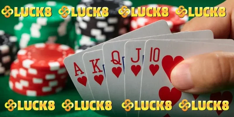 Nên ưu tiên đánh các lá bài lẻ trước khi chơi sâm